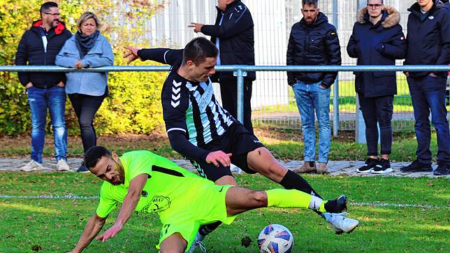 Bild : Die besten Bilder vom Spitzenspiel der Bezirksliga Bodensee