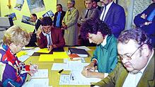 Bild : Gedächtnis der Region: Bilder von dem Abend 1993, an dem Rainer Stolz zum Bürgermeister wurde