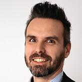 &bdquo;Bei Kindern am Bodensee sehe ich das Schwimmenlernen schon fast als Grundrecht an&ldquo;, sagt Rechtsanwalt Stephan Tögel, ...