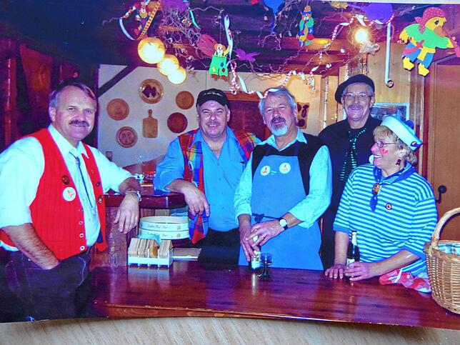 Die „Schaffmannschaft“ im Zuhause der Narren im Obertor. Rainer Steffelin (links) hatte ausnahmsweise einmal frei.
