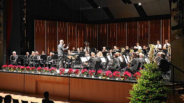 Einmal mehr begeisterte das Blasorchester Singen das Publikum beim Festkonzert in der Singener Stadthalle. Und dies nach dreijähriger ...
