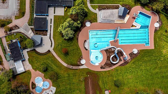 Noch ist nichts los im Freibad Solara in Königsfeld. Das ändert sich aber ab dem 12. Juni. Dann öffnet das Bad wieder für die Besucher.