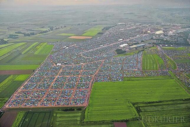 Eine riesige Zeltstadt: Das Gelände von Rock am Ring in der Eifel, eines der größten Musikfestivals in Deutschland. Bild: AFP