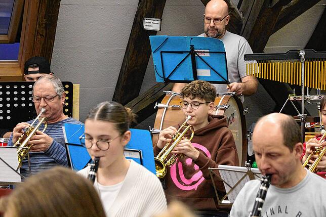 Auch zwischen Weihnachten und ihrem Auftritt beim Neujahrskonzert der Musikkooperation MV Schwaningen und Stadtmusik Stühlingen proben ...