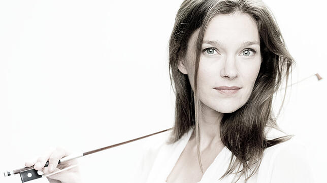 Die niederländische Star-Geigerin Janine Jansen steht im Bodenseefestival für die traditionelle klassische Musik.