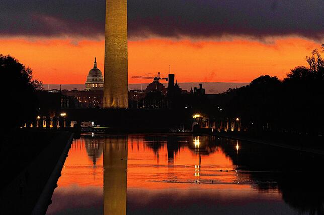Das US-Kapitol in Washington, aufgenommen bei Sonnenaufgang am Wahltag.