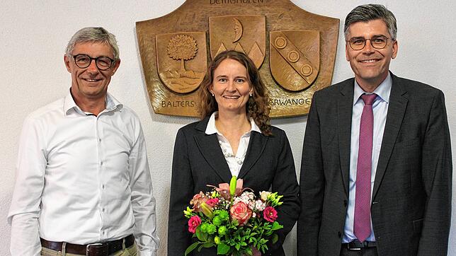 Bürgermeister-Stellvertreter Markus Glattfelder (links) und Landrat Martin nach der Verpflichtung von Bürgermeisterin Marion Frei für ...