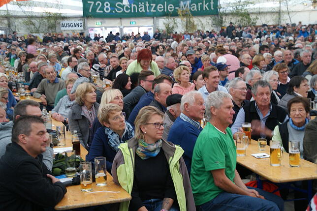 Bild 4: Bilder vom 728. Schätzele-Markt: Volksfestplatz, Food-Stände und Mittelstandskundgebung mit Jens Spahn
