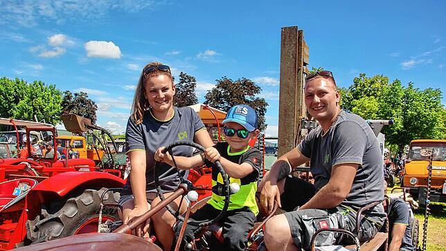 Zum 30. Oldtimertreffen des Motorsportclubs Ehingen gaben sich motorisierte Veteranen wieder die Ehre: Unter den 600 Teilnehmern waren ...