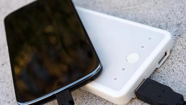 Manchmal will auch das neueste Smartphone plötzlich nicht mehr laden. Was die Gründe sein können.