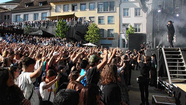 Bild : Nach Punk, Rap und Canzone: Alle Bilder von Rita Ora bei Stars in Town in Schaffhausen