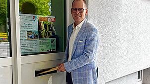 Er will aus dem Mühlinger Rathaus in das von Volkertshausen wechseln: Der Mühlinger Bürgermeister Thorsten Scigliano hat seine Bewerbung ...