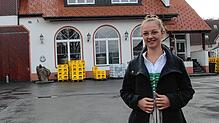 Vera Gaigl ist mit ihrer Ausbildung in der Löwenbrauerei sehr zufrieden. Diese schließt sie als Kammersiegerin ab.