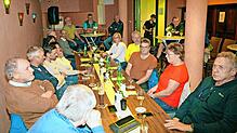 Zu einem Austausch hat der VdU die Bürgermeisterkandidaten für Furtwangen eingeladen. Diese halten sich aber sehr bedeckt und wollen ...