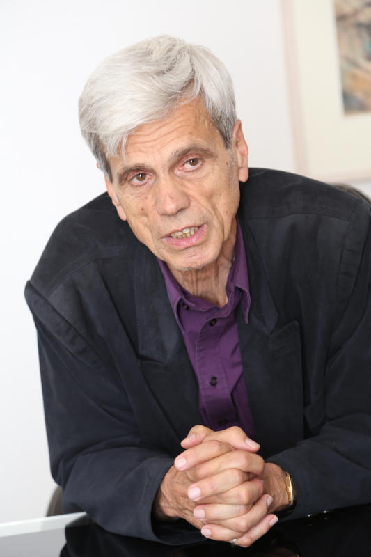 Wolfgang Michael Gedeon (* 23. April 1947 in Cham) ist ein deutscher Arzt und Politiker der Alternative für Deutschland (AfD). Seit März ...