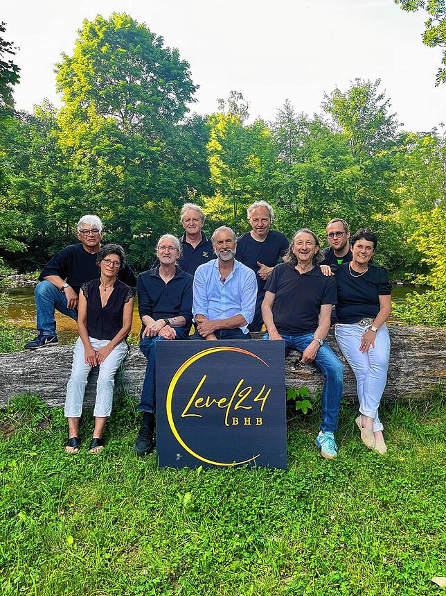 Bild 2: Gute Stimmung, volles Haus: Die Bregi House Band liefert ein fulminantes Comeback