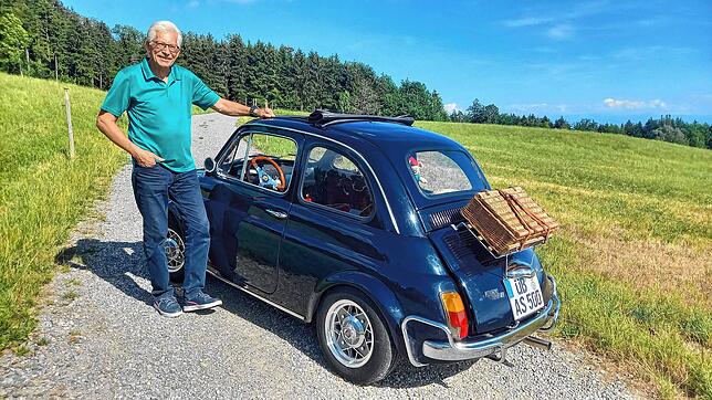 Achim Schirrmann und sein Fiat Topolino.