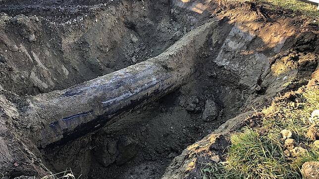 Die Druckleitung, die den Andelshofer Weiher mit dem Wasserkraftwerk am Mantelhafen verbindet, ist 100 Jahre alt. Sie soll mit einem ...
