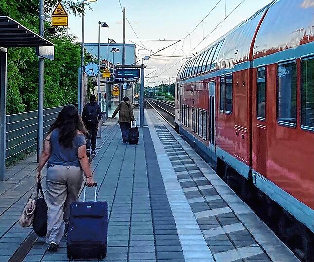 Ankunft 20.28 Uhr im Bahnhof Berlin-Lichterfelde Ost.