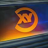 Eine Projektion des Logos der Sendung &bdquo;Aktenzeichen XY ...ungelöst&ldquo; ist in einem Studio in Geiselgasteig bei München an ...