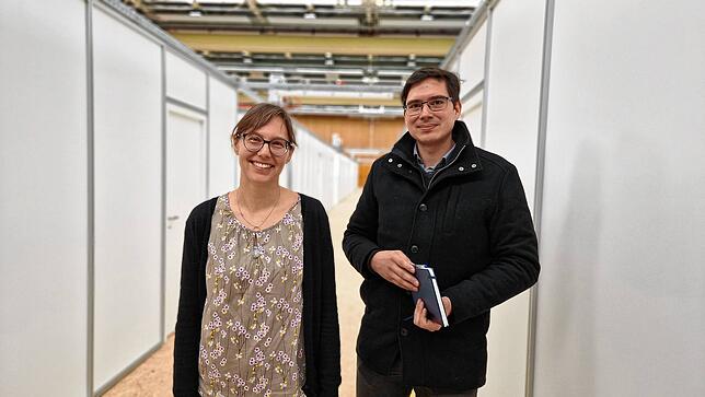 Natascha Fuchs, Leiterin des Amts für Migration und Integration im Bodenseekreis, und Michael Stratil. Er ist Leiter der Abteilung für ...