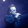 U2-Sänger Bono hat ein Konzert in Berlin abbrechen müssen. Ihm versagte zuvor immer wieder die Stimme.
