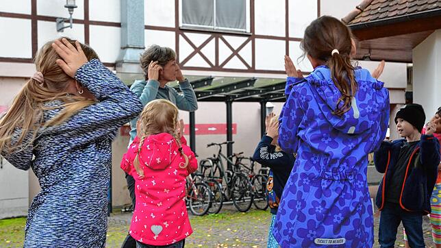Bild : Spaß steht im Vordergrund bei der Kindermeile. Wir haben die schönsten Bilder von Freitag – Teil 1