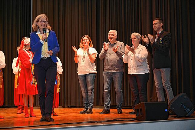 Die Vorsitzende des Deutsch-Französischen Freundeskreises Lauchringen-St. Pierre de Chandieu, Barbara von Schnurbein, bei ihrer ...