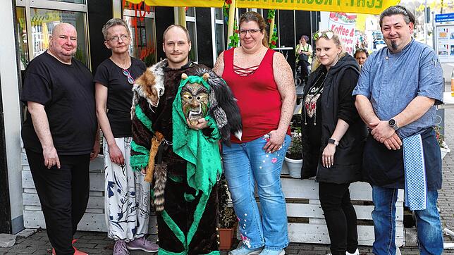 Sie sind die neue Zunft in Donaueschingen (von links): Rüdiger und Mandy Sachsenmaier, Christian und Jasmin Feist, Leandra Belikan und ...