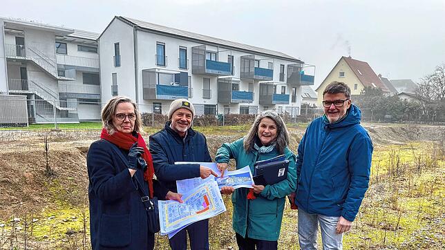 Endlich soll es losgehen mit dem Neubau von 22 Wohnungen in der Fliederstraße. Die Wohnbaugenossenschaft Gottmadingen (WBG) setzt damit ...