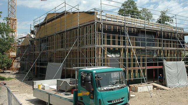 Die Häuser der neuen Kindertagesstätte sind in Bau. Demnächst beginnt schon der Innenausbau.
