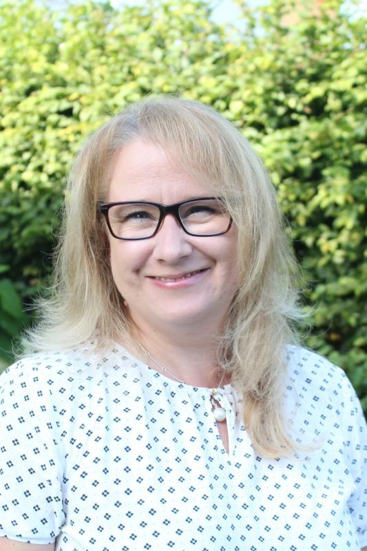 "Als unsere Kinder klein waren konnten wir sie draußen spielen lassen und es hat immer jemand auf sie aufgepasst. Dadurch, dass die ...