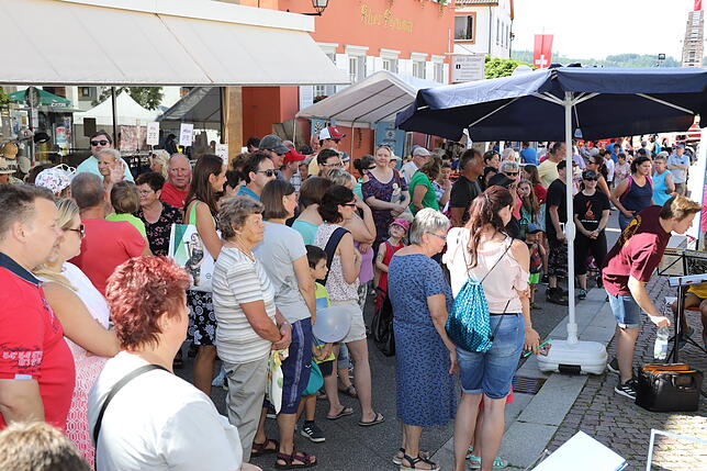 Bild 1: So feierte Stockach sein Stadtfest &ndash; Bilder vom Schweizer Feiertag am Samstag (1)