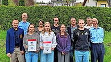 Bei der Hauptversammlung (von links): Karim Kienzler, Ralf Jakob, Marla Stolz, Lena Fichter, Anouk Niskanen, Frederik Braun, Dana Dold, ...
