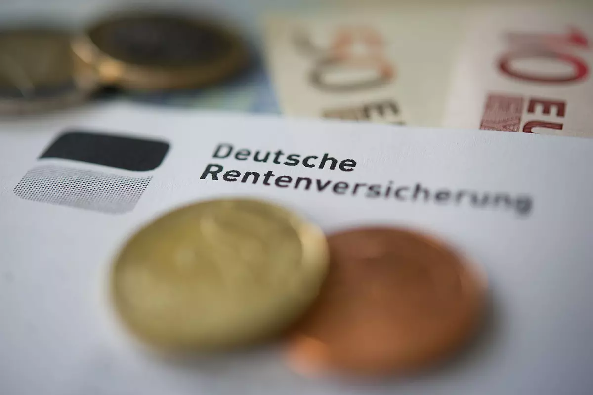 Renten-Auszahlung im Mai 2024: Wann wird das Geld ausgezahlt? | SÜDKURIER