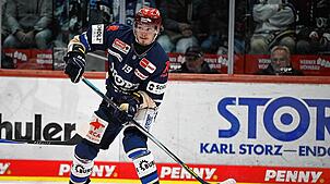 Haakon Hänelt ist wieder fit und steht den Schwenninger Wild Wings in den Spielen gegen die Adler Mannheim und den ERC Ingolstadt.