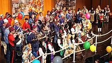 Große Bühne für die Jungnarren beim Kinderball im Mozartsaal der Donauhallen.