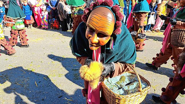 Bild : Fasnet 2025: Die schönsten Bilder vom Umzug in Hüfingen