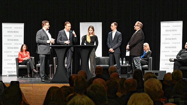 Bild : Podiumsdiskussion zur Bundestagswahl: Bilder aus der SÜDKURIER-Wahlarena in der Stadthalle Waldshut