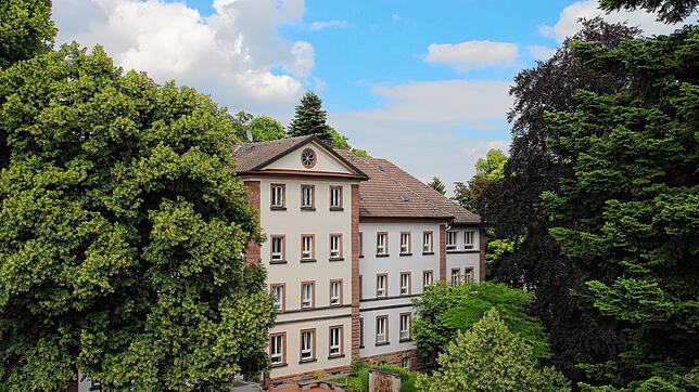Das Internat der Zinzendorfschulen (hier ein Archivbild des Jungen-Wohnhauses). Foto: Zinzendorfschulen