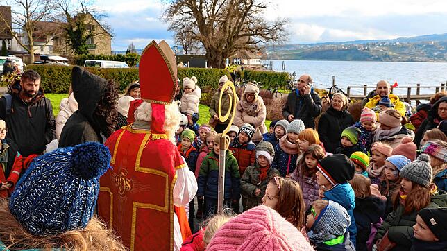 Bild : Weihnachtsmarkt auf der Insel Reichenau – Die besten Bilder vom Sonntag