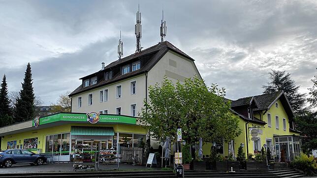 Noch ist die Zukunft des Areals in Friedrichstraße 32 ungewiss. Um Lebensmittelmarkt und Restaurant zu erhalten, werden Unterschriften ...