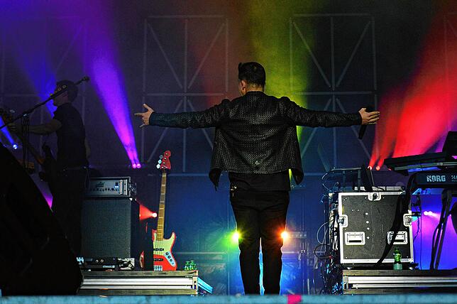 Bild 13: Bilder vom Nico-Santos-Konzert in Markdorf (2)