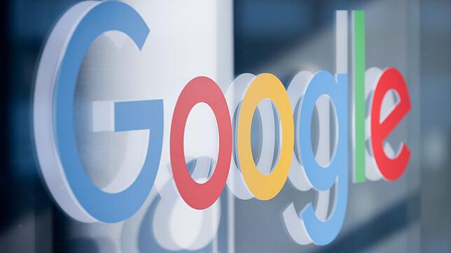 Der bunte Schriftzug von Google ist weltbekannt. Das Unternehmen feiert heute sein 25. Jubiläum.