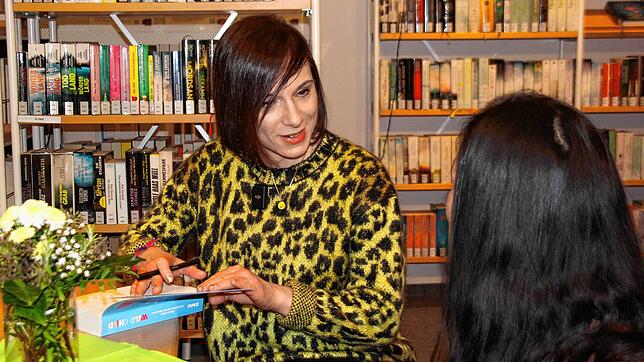 Eliane Retz, Pädagogin und selbst Mutter zweier Kinder, gab im Elternforum in der Stadtbibliothek Engen aus ihrem Buch „Wild Child“ ...