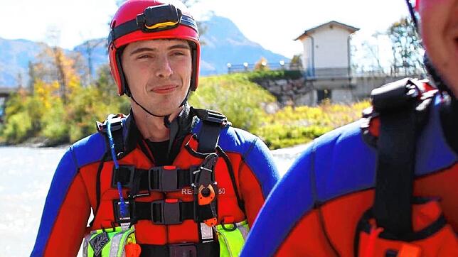 Vom Schwimmtraining als Kind bei der DLRG ausgehend ist Florian Gaedtke seinem Engagement bei den Lebensrettern und der Ortsgruppe Baar ...