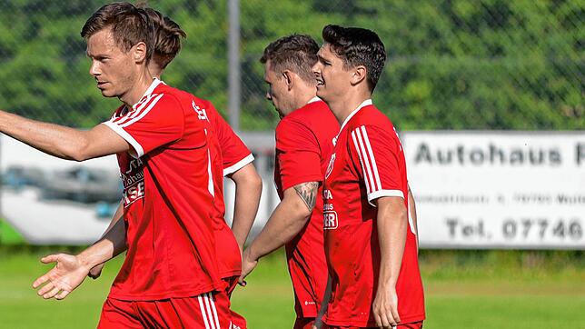Bild : SV Eggingen und TuS Stetten II trennen sich 2:2 im ersten Abstiegsspiel – und wir haben Fotos!
