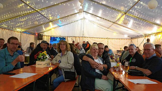 Bild : Aichen feiert das 48. Dorffest - so bunt war das Fest der Aichener Vereine