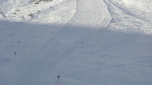 Sie gilt als eine der zehn steilsten Ski-Pisten der Welt: der „Lange Zug“ am Arlberg. Auf dieser Piste waren offenkundig – trotz ...
