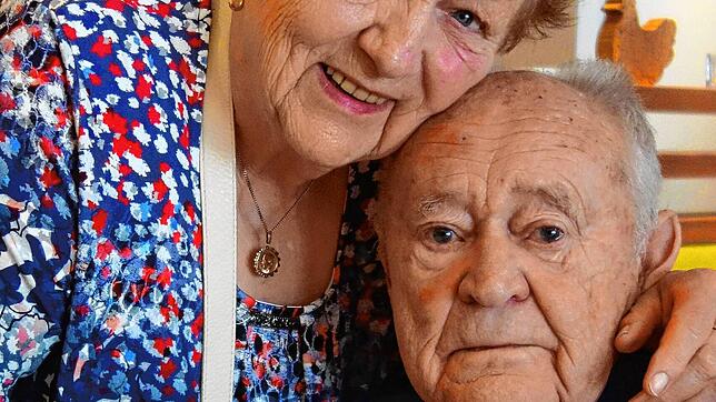 Seit 70 Jahren ein Ehepaar: Hannelore und Alfred Schröter aus Degernau feiern heute ihre Gnadenhochzeit.